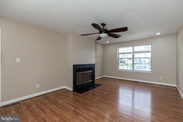 210 HANSOME WAY W, Bear, DE 19701