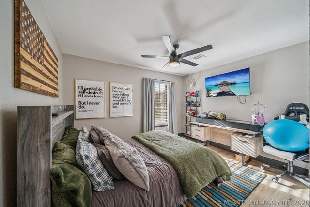 2520 W Blackjack Court, Collinsville, OK 74021