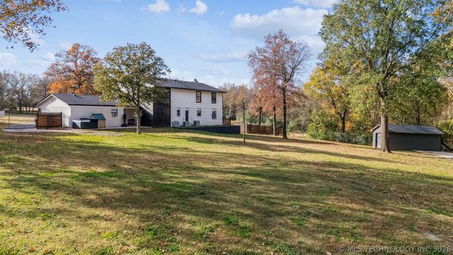 2520 W Blackjack Court, Collinsville, OK 74021