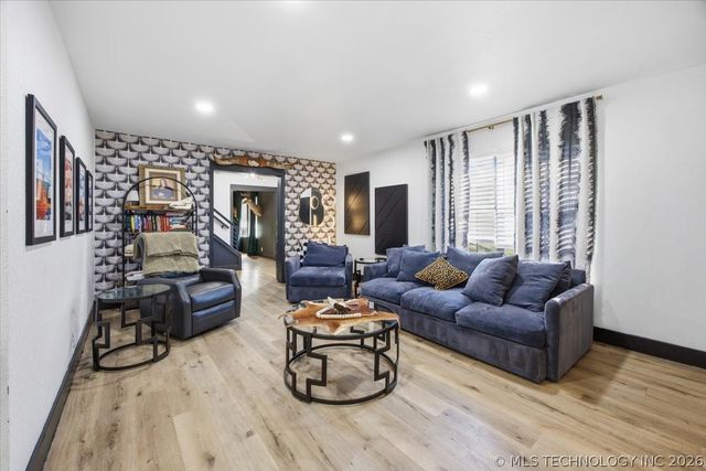 2520 W Blackjack Court, Collinsville, OK 74021