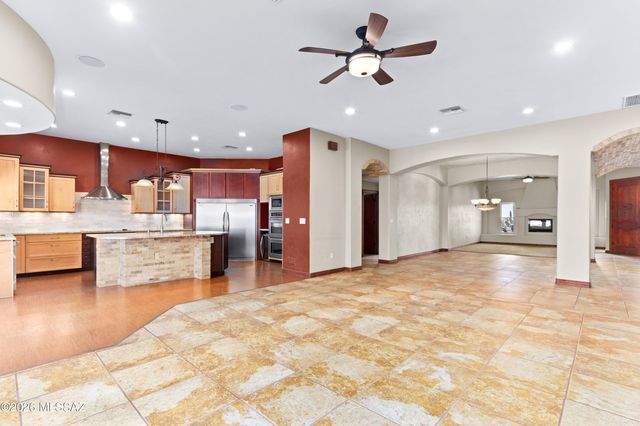 4889 W Camino de Manana, Tucson, AZ 85742