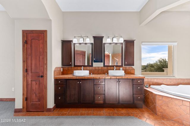 4889 W Camino de Manana, Tucson, AZ 85742