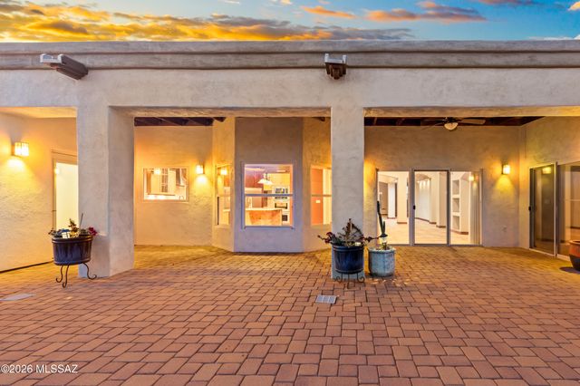 4889 W Camino de Manana, Tucson, AZ 85742