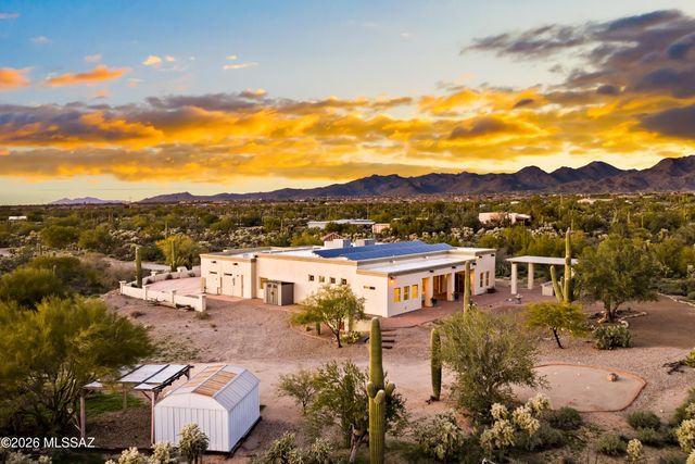 4889 W Camino de Manana, Tucson, AZ 85742