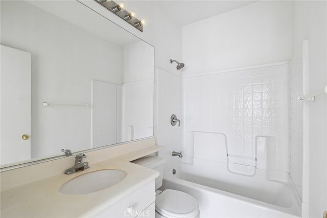 11 Medici Aisle, Irvine, CA 92606