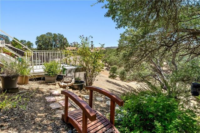 1958 Green Brook Lane, Paso Robles, CA 93446