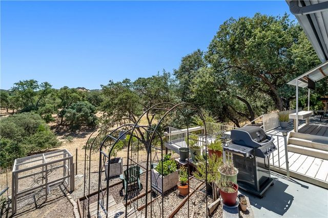 1958 Green Brook Lane, Paso Robles, CA 93446