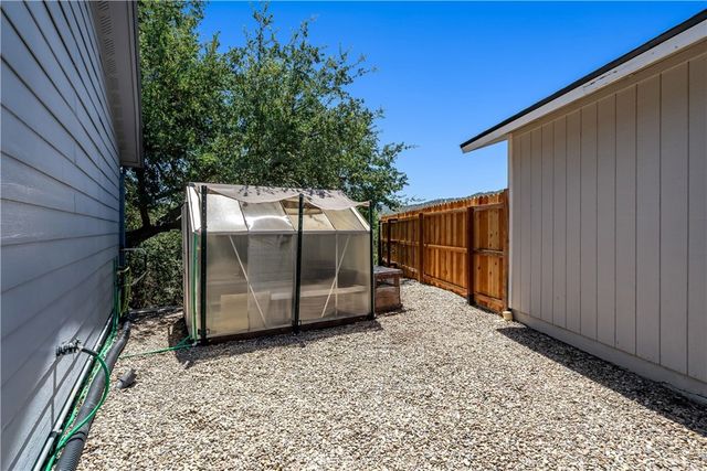 1958 Green Brook Lane, Paso Robles, CA 93446