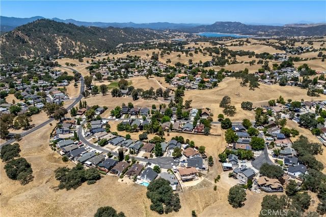 1958 Green Brook Lane, Paso Robles, CA 93446