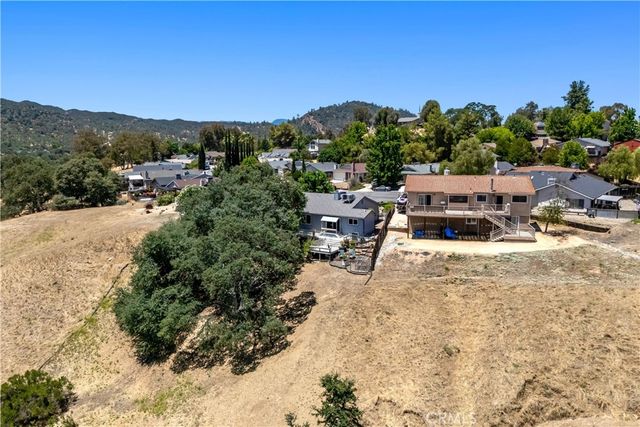 1958 Green Brook Lane, Paso Robles, CA 93446