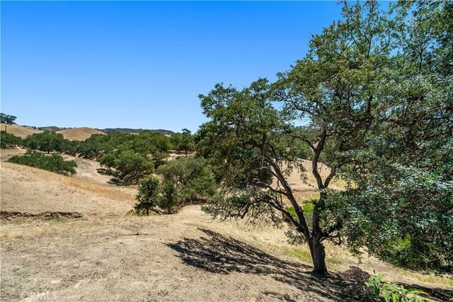1958 Green Brook Lane, Paso Robles, CA 93446