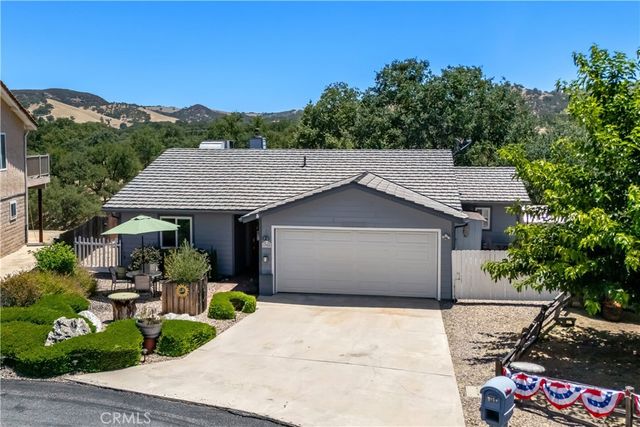 1958 Green Brook Lane, Paso Robles, CA 93446