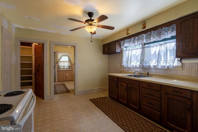 333 PITMAN RD, Sewell, NJ 08080