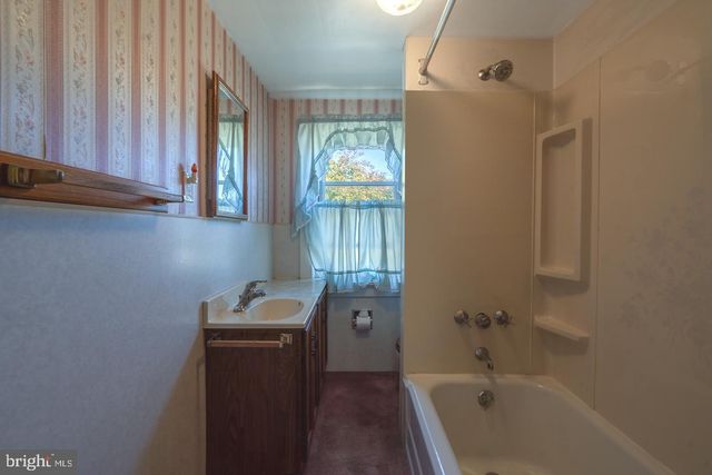333 PITMAN RD, Sewell, NJ 08080