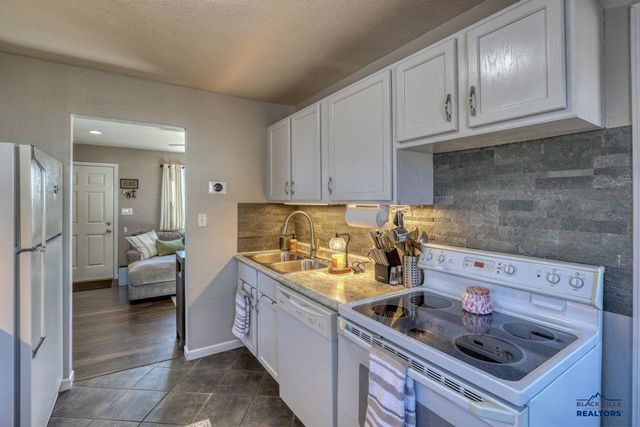 28 ST ANDREW, Rapid City, SD 57701