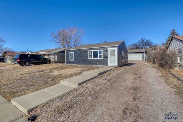 28 ST ANDREW, Rapid City, SD 57701