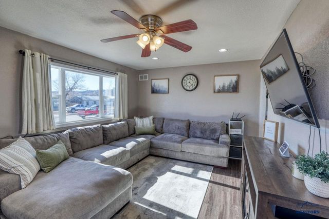 28 ST ANDREW, Rapid City, SD 57701