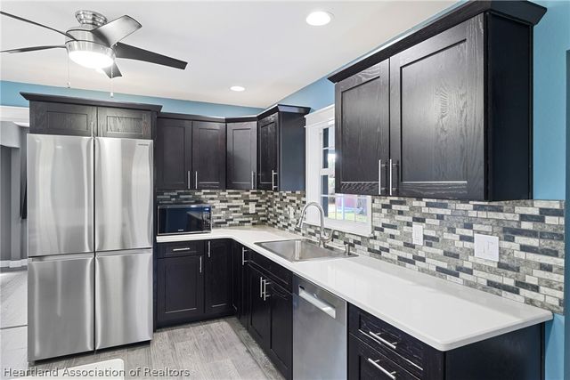 2611 Lake Josephine Drive, Sebring, FL 33875