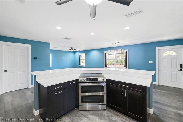 2611 Lake Josephine Drive, Sebring, FL 33875