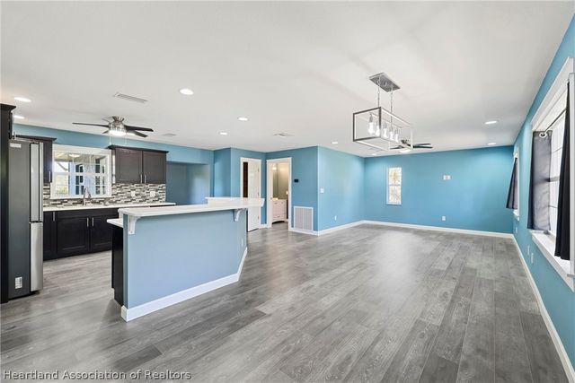 2611 Lake Josephine Drive, Sebring, FL 33875