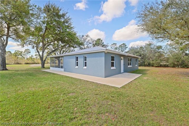 2611 Lake Josephine Drive, Sebring, FL 33875