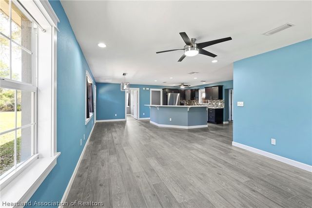 2611 Lake Josephine Drive, Sebring, FL 33875