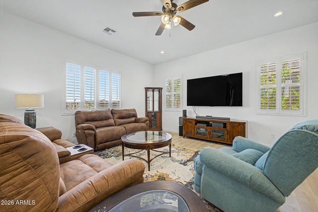 19586 W JAMESTOWN Road, Buckeye, AZ 85396