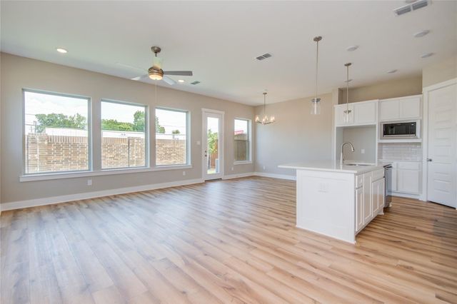 1204 Kiefer Hill Way, Houston, TX 77043