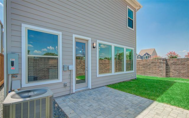 1204 Kiefer Hill Way, Houston, TX 77043