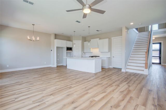 1204 Kiefer Hill Way, Houston, TX 77043