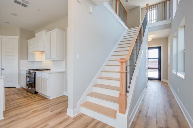 1204 Kiefer Hill Way, Houston, TX 77043