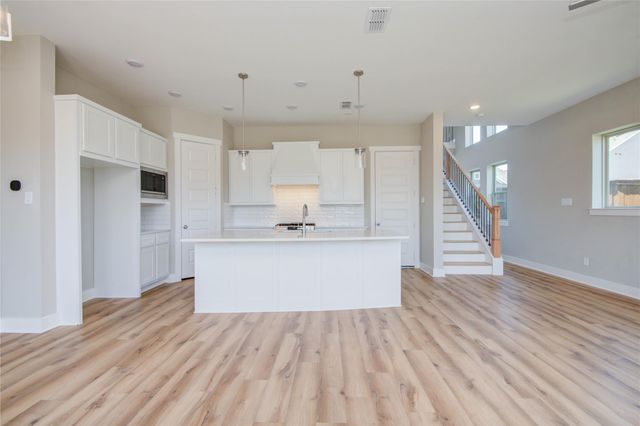 1204 Kiefer Hill Way, Houston, TX 77043