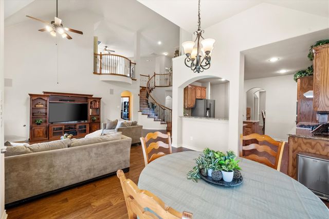 2855 England Parkway, Grand Prairie, TX 75054