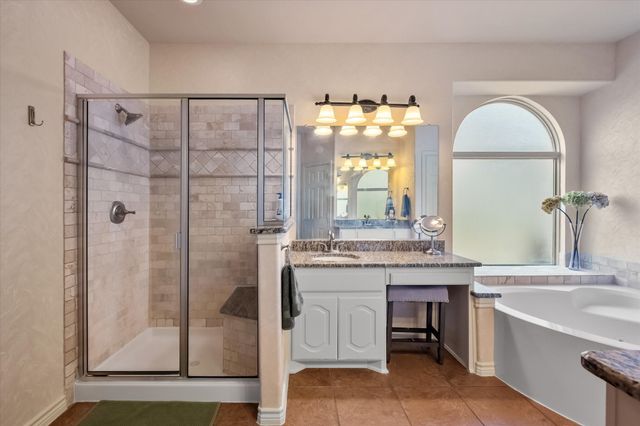 2855 England Parkway, Grand Prairie, TX 75054