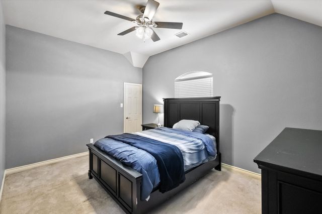 2855 England Parkway, Grand Prairie, TX 75054