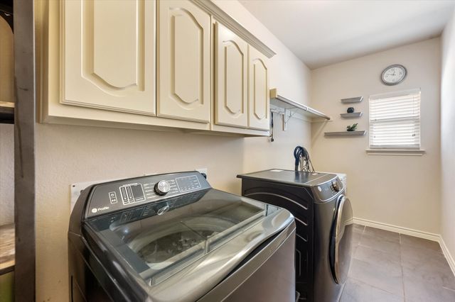 2855 England Parkway, Grand Prairie, TX 75054