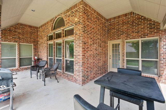 2855 England Parkway, Grand Prairie, TX 75054