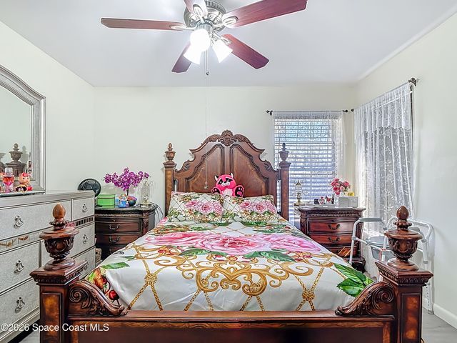 216 Greenwood Avenue, Lehigh Acres, FL 33936