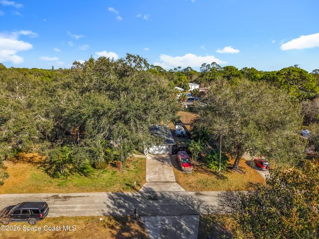 216 Greenwood Avenue, Lehigh Acres, FL 33936