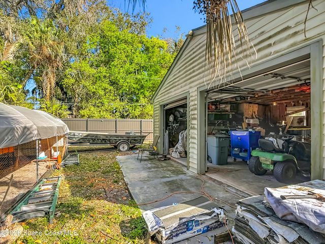 216 Greenwood Avenue, Lehigh Acres, FL 33936