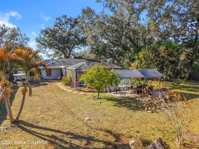 216 Greenwood Avenue, Lehigh Acres, FL 33936