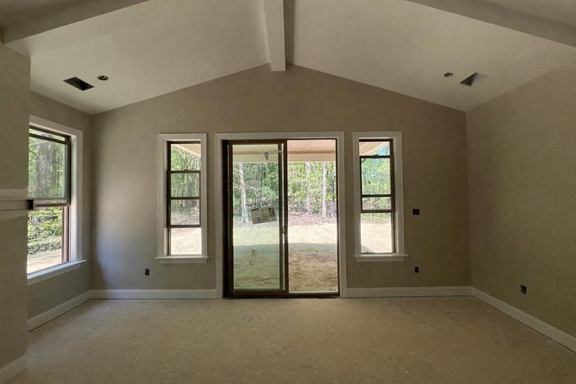 558 Nature Trail, Soddy Daisy, TN 37379