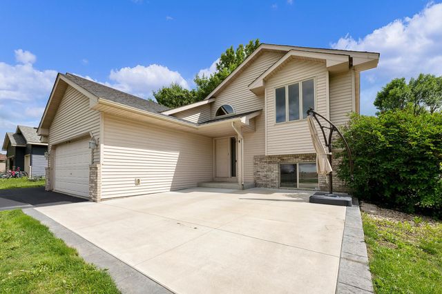 13160 13th Avenue N, Zimmerman, MN 55398