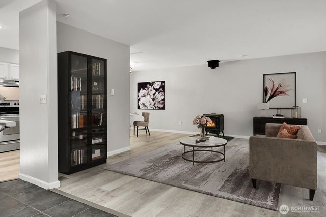 3918 Brenden Circle, Clinton, WA 98236