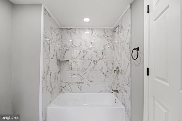 5338 CEDAR AVE, Philadelphia, PA 19143