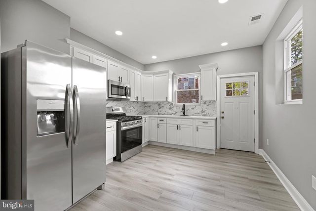 5338 CEDAR AVE, Philadelphia, PA 19143