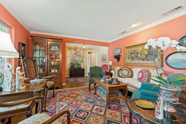 6828 Hyde Park Drive, Dallas, TX 75231