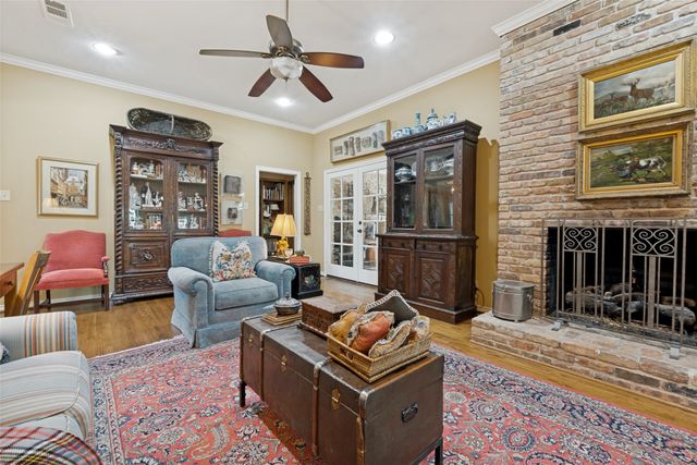 6828 Hyde Park Drive, Dallas, TX 75231