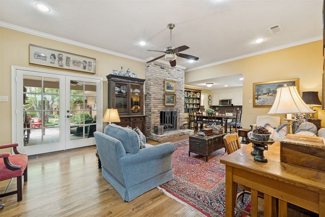 6828 Hyde Park Drive, Dallas, TX 75231