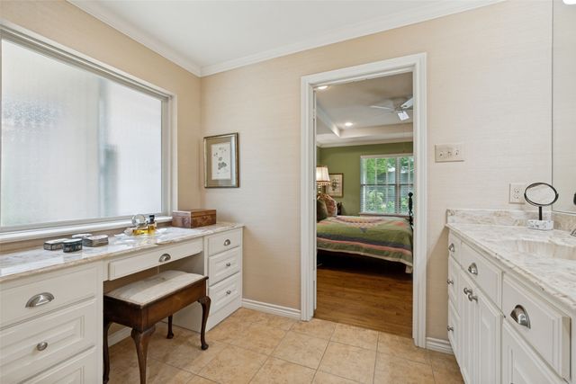 6828 Hyde Park Drive, Dallas, TX 75231
